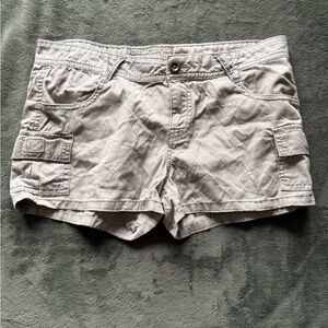 Amethyst Jeans Women's Beige Cargo Shorts